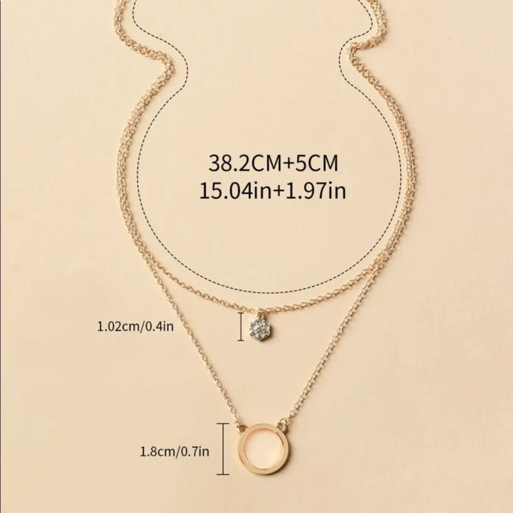 NWT Circle Layered Necklace - Picture 4 of 4